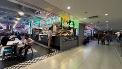 Lucky Plaza (D9), Retail #540199131